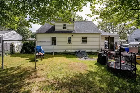54 Bernard St, Springfield, MA 01109 photo 10