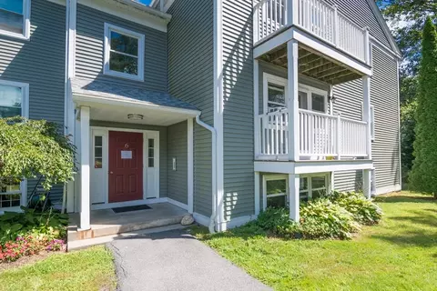 48 Evergreen Rd #214, Leeds, MA 01053