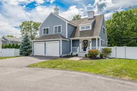 30 Gretchens Way, Weymouth, MA 02188