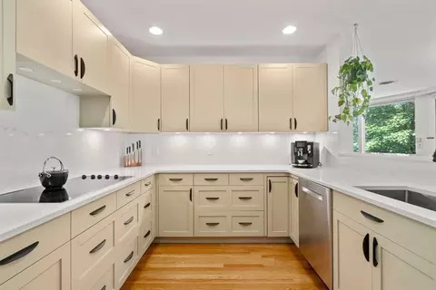 145 Walpole St, Dover, MA 02030 photo 11