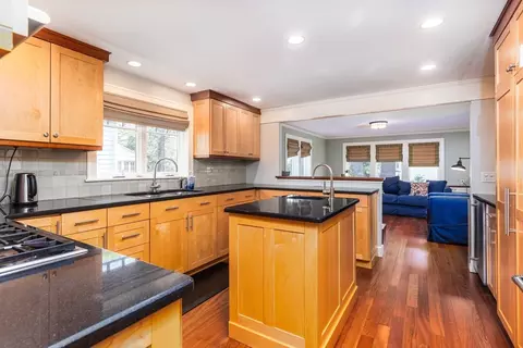 17 Deforest Rd, Newton, MA 02462 photo 8