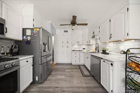 255 Moore St, Chicopee, MA 01013 photo 8