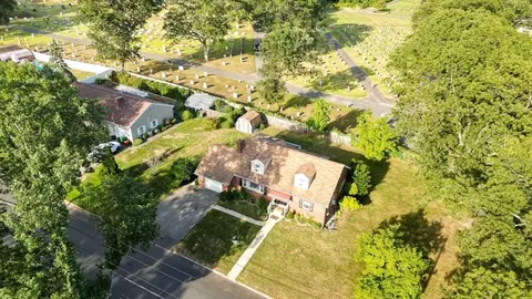 255 Moore St, Chicopee, MA 01013 photo 37