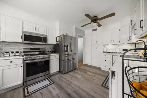 255 Moore St, Chicopee, MA 01013 photo 9