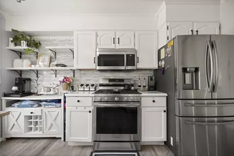 255 Moore St, Chicopee, MA 01013 photo 10