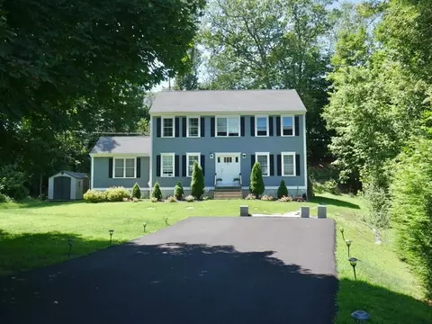 46 Berwick Rd, Attleboro, MA 02703