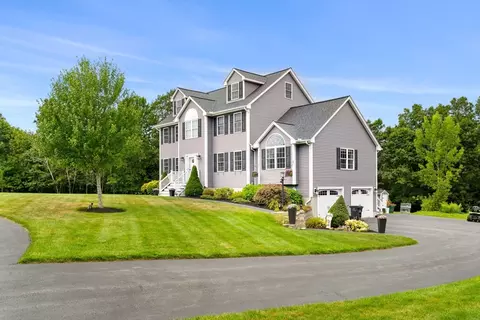 1 Lisa Ln, Haverhill, MA 01835