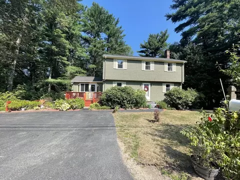7 Albert St, Billerica, MA 01821