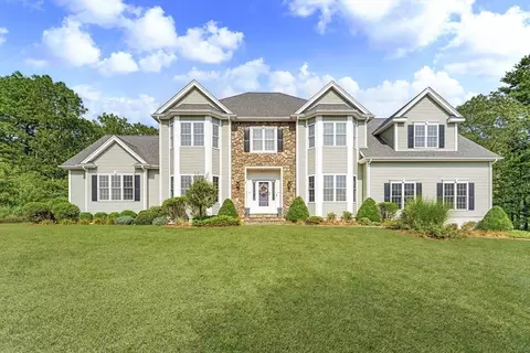 8 Vandoorn Ave, Foxboro, MA 02035