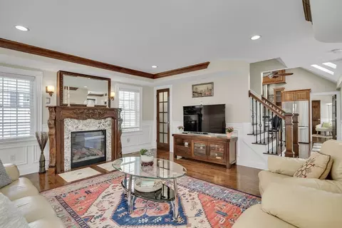 5 Emerson Ct, Winchester, MA 01890
