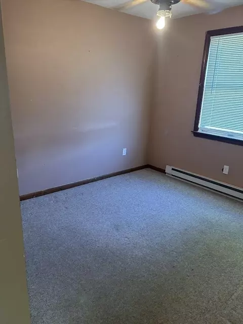 41 Pelham St, Springfield, MA 01109 photo 5