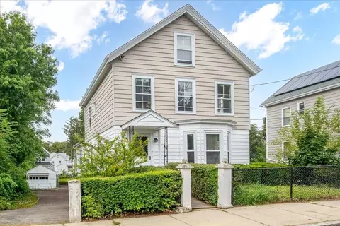 17 Neponset Ave, Hyde Park, MA 02136