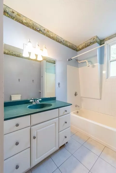 89 12 Walnut St, Clinton, MA 01510 photo 30