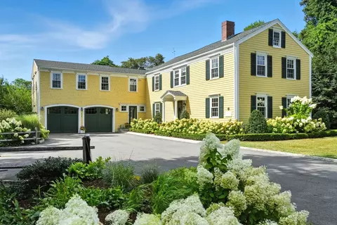 206 Washington St, Duxbury, MA 02332