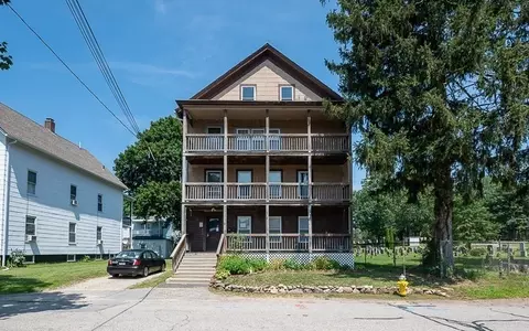 25 Cohasse St, Southbridge, MA 01550