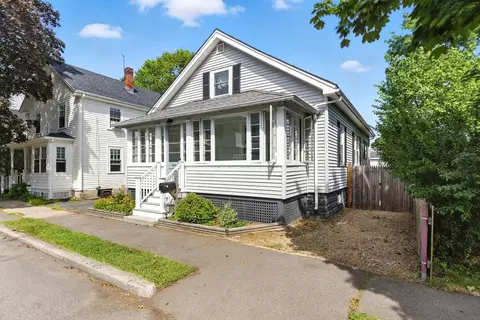 21 Highland St, Salem, MA 01970