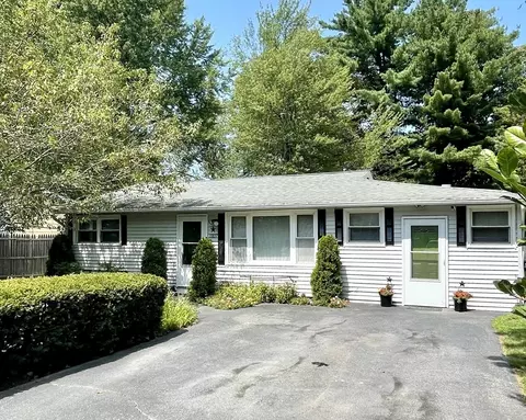 1107 Allen St, Springfield, MA 01118