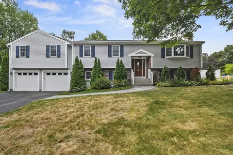 15 Sheridan Cir, Attleboro, MA 02703