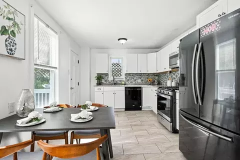 6 Williams Pl, Lynn, MA 01902 photo 4