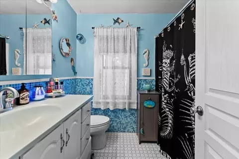 33 D St, Hull, MA 02045 photo 17
