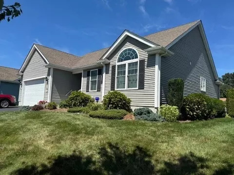 2 Deborah Ann Dr #44, Rehoboth, MA 02769