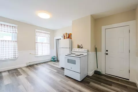 3 Hill St, Webster, MA 01570 photo 4