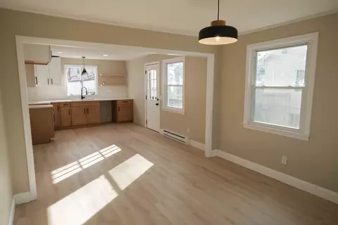 49 Worthy St, Springfield, MA 01104 photo 14
