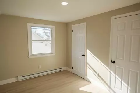 49 Worthy St, Springfield, MA 01104 photo 26