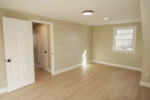 49 Worthy St, Springfield, MA 01104 photo 28