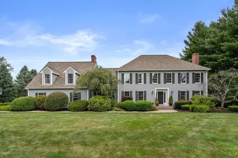 102 Partridge Dr, Westwood, MA 02090
