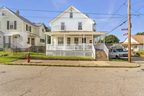 40 Baxter St, Woonsocket, RI 02895 photo 2