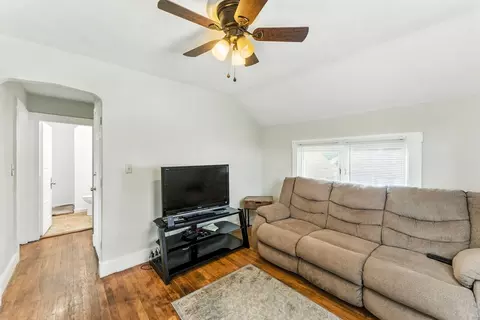 40 Baxter St, Woonsocket, RI 02895 photo 14