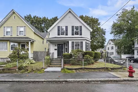 100 C St, Lowell, MA 01851