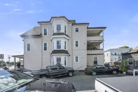 447 Boston St, Lynn, MA 01905
