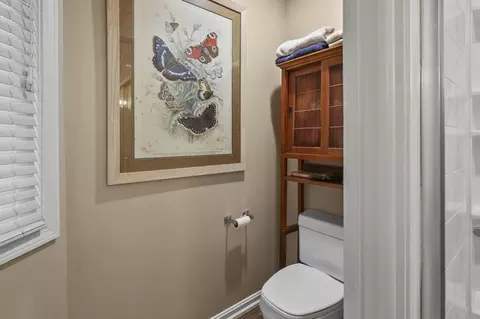 Bath - 39 Pointe Rok Dr #39, Worcester, MA 01604 photo 2 of 4