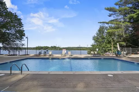 Exterior - 39 Pointe Rok Dr #39, Worcester, MA 01604 photo 6 of 6