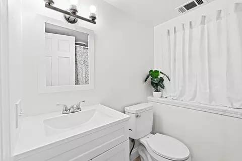 Bath - 17 Murphys Ln, Scituate, MA 02066 photo 2 of 2