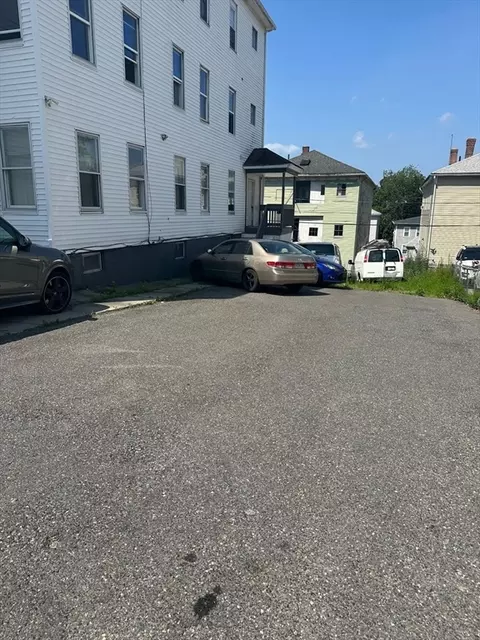 82 Fox St, Worcester, MA 01604 photo 36
