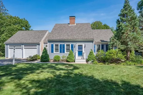 1 Leveridge Ln, Sandwich, MA 02563