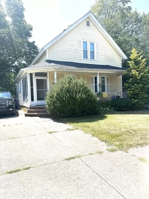 63 Orange St, Attleboro, MA 02703