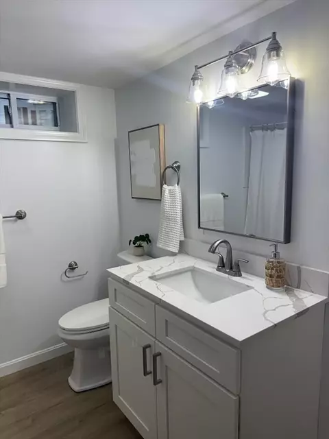 102 Crawford St, Fall River, MA 02724 photo 13