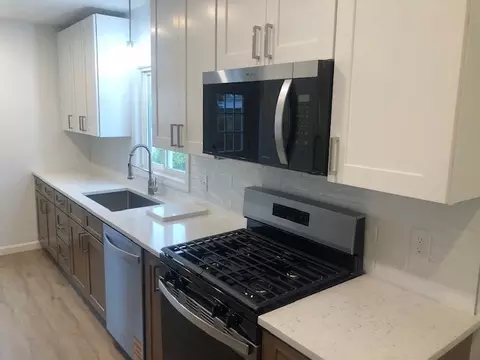 102 Crawford St, Fall River, MA 02724 photo 8