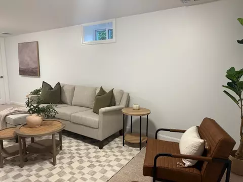 102 Crawford St, Fall River, MA 02724 photo 20