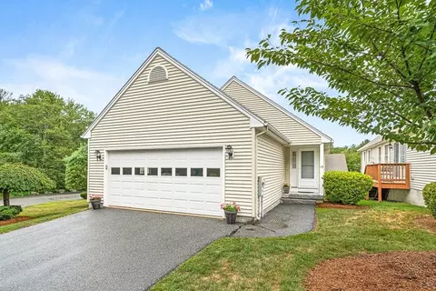 15 Royal Ave #15, Dracut, MA 01826