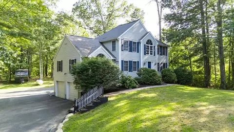 460 Methuen Rd, Dracut, MA 01826