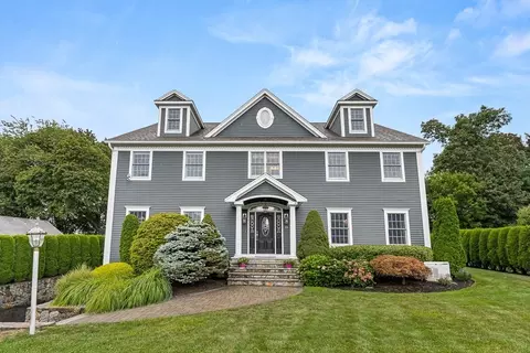 18 Newell Rd, Wakefield, MA 01880