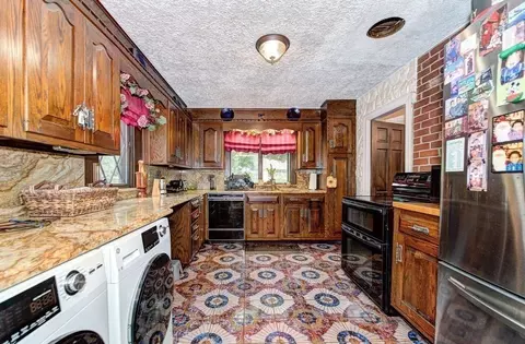 64 Durso Ave, Lawrence, MA 01843 photo 11