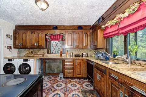 64 Durso Ave, Lawrence, MA 01843 photo 13