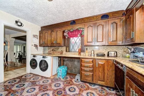 64 Durso Ave, Lawrence, MA 01843 photo 12