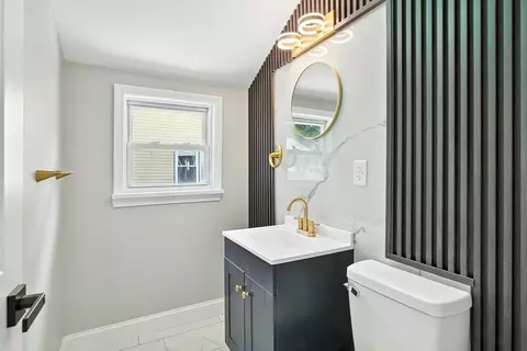 25 Dawes St, Springfield, MA 01109 photo 9